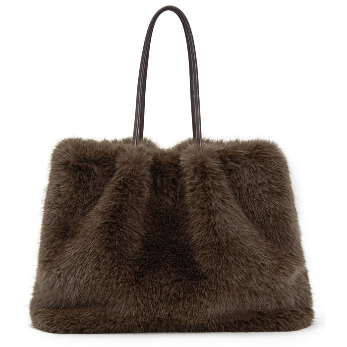 Shopper Mika Brown